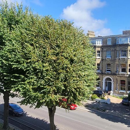 10 Large Elegant Studio - Prime Location - Comfortable - Private برايتون المظهر الخارجي الصورة