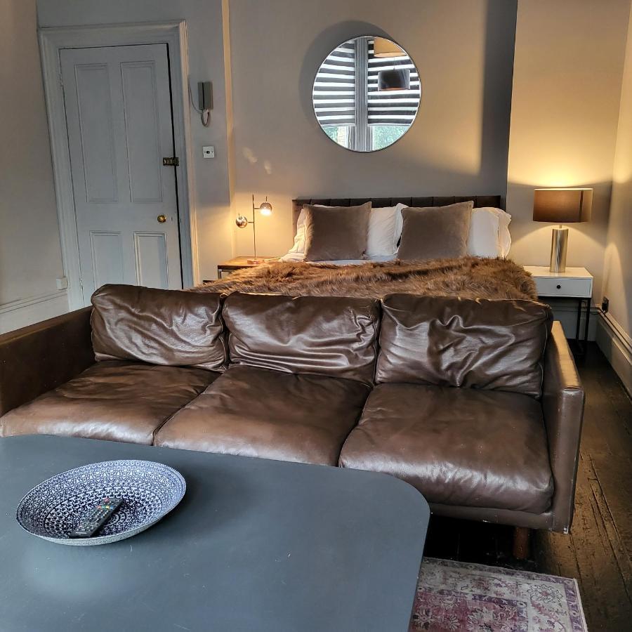 10 Large Elegant Studio - Prime Location - Comfortable - Private برايتون المظهر الخارجي الصورة