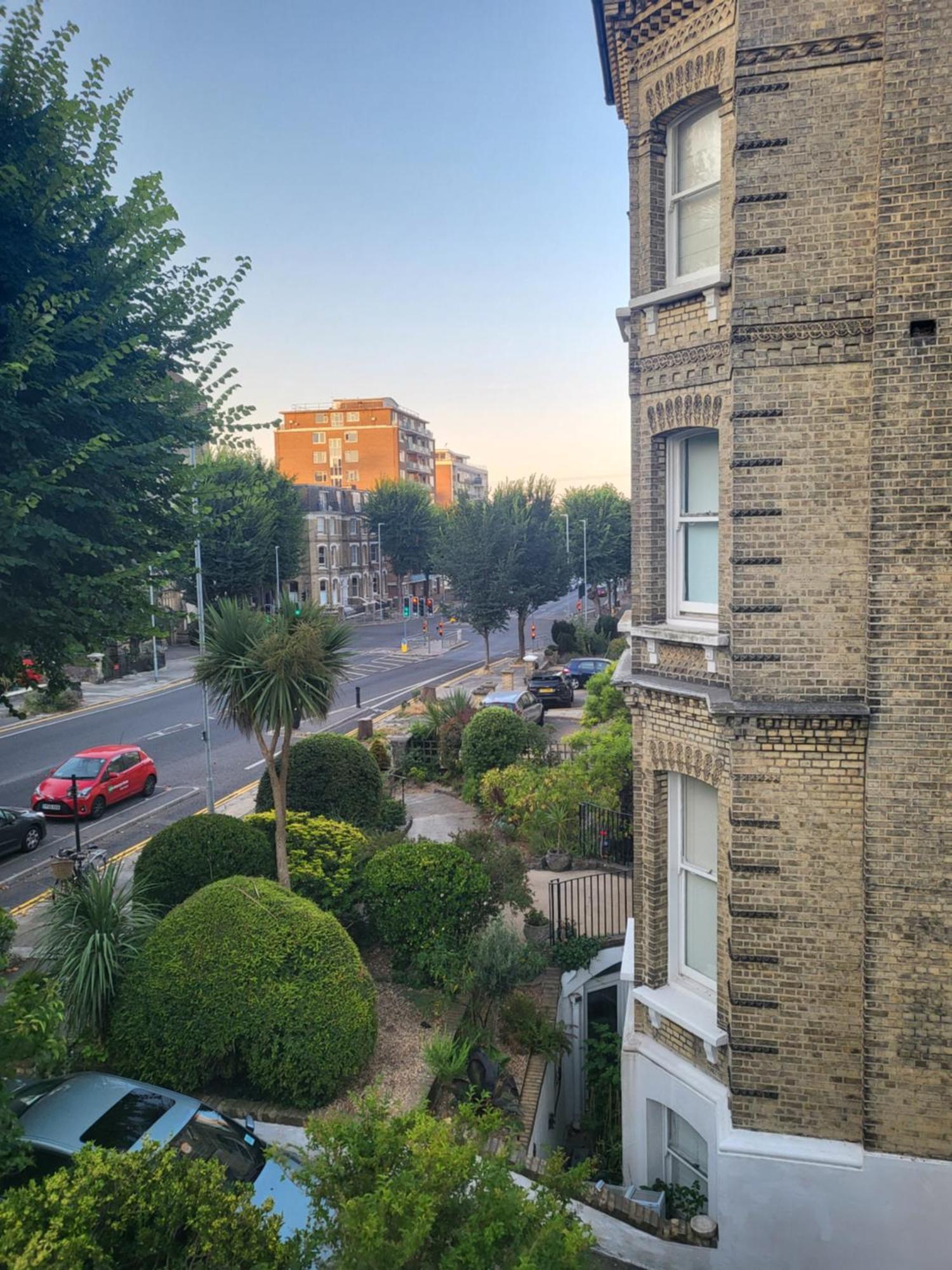 10 Large Elegant Studio - Prime Location - Comfortable - Private برايتون المظهر الخارجي الصورة